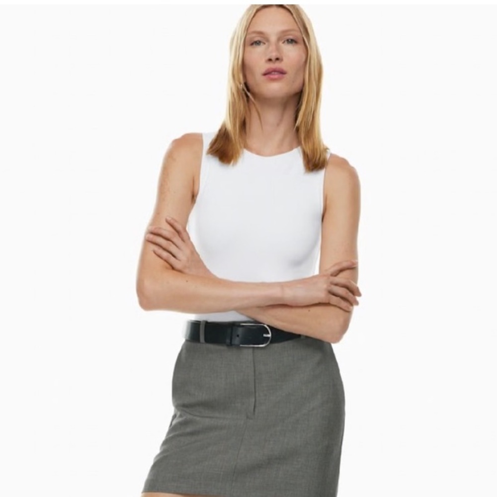Aritzia Babaton White Sleeveless Bodysuit